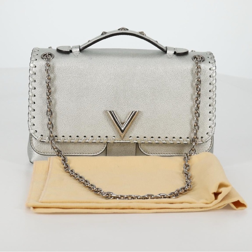 Louis Vuitton Cuir Plume Ecume Very Chain Bag Argent silver 3 way bag